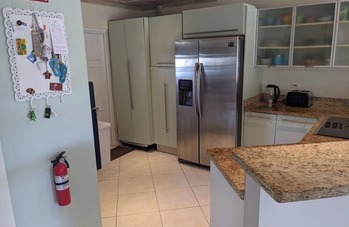 Porters House | 'Palm View', West Coast 3 bd/3.5br villa with Private Pool *QUARANTINE APPROVED*
