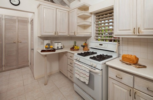 Long Bay Villa | Peaceful family getaway in tropical gardens steps away from beach. WiFi; AC; BBQ