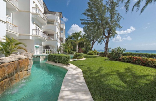 Old Trees Bay Apartment | Please Inquire Before Booking – Luxury Villa