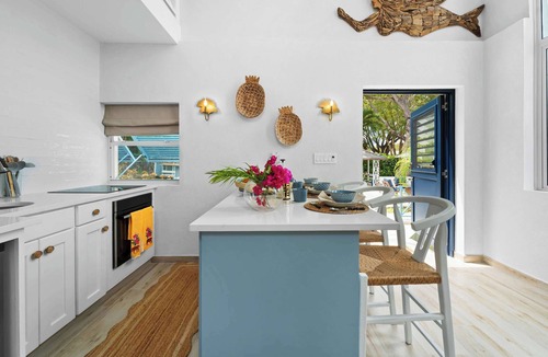 Holder's Hill Villa | Polo View 5BR
