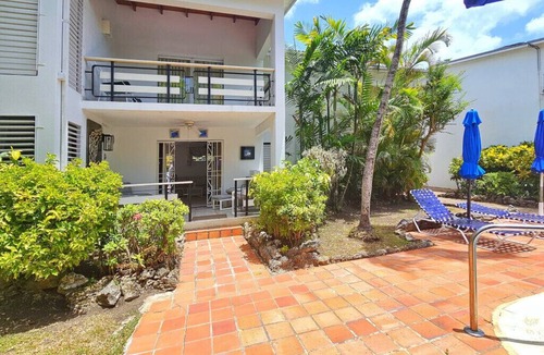 Sunset Crest Apartment | Poolside condo with garden access direct to beach!