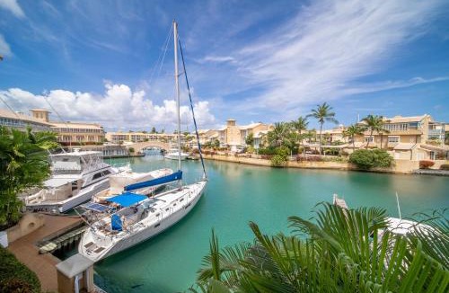 Douglas Resort | Port St. Charles