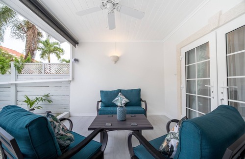 Porters Villa | Porters Gate 19 Summer Specials 2025 Pay 6 stay 7 | Near Ocean - Located in Stunning Reeds Bay with House Cleaning Included