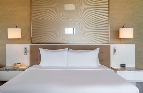 Garrison Historic Area Hotel | Premium Corner Room 1 King Bed