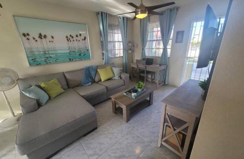 Welches Apartment | Private Apartment Close to Beach & Nightlife