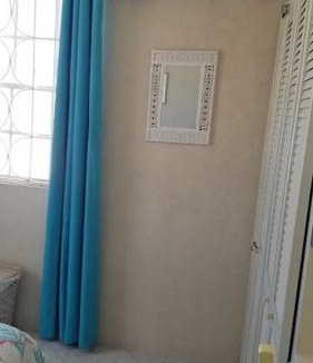 Welches Apartment | Private Apartment Close to Beach & Nightlife