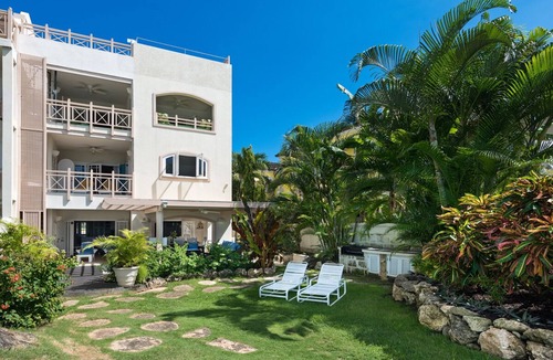 Reeds Bay Apartment | Private Beachfront Oasis - Reeds House 1 (3 bed)