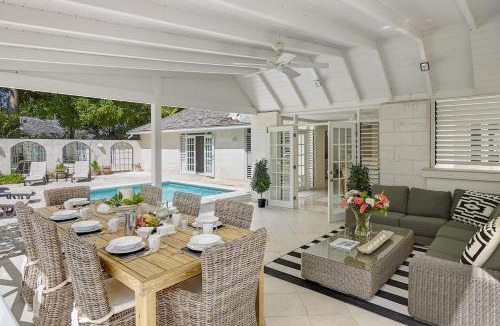 Porters Villa | Private Boutique Villa & Pool Next To The Beach Outside Holetown