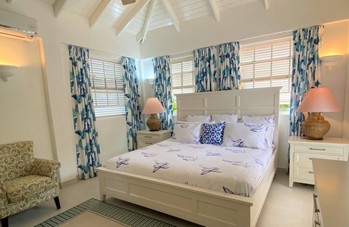 Sunset Crest House | PRIVATE VILLA WITH POOL ON BEAUTIFUL WEST COAST