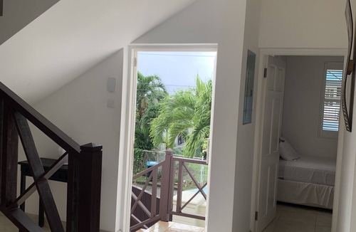Gibbs Bay Villa | Private Villa with Swimming Pool & Jacuzzi Spa.