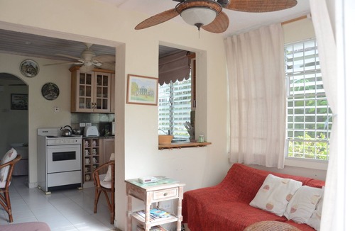 Lascelles Apartment | Quiet, Ground Floor, Air Conditioned Apartment - 35 Meters To The Beach