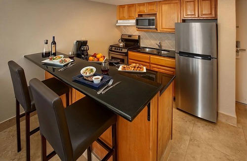 Saint Lawrence House | Quiet & Peaceful Stay! 2 Relaxing Room w/ Fantastic View, Outdoor Pool