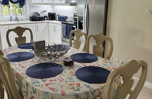 Marine Gardens Condo | Relaxing South Coast Vacation Rental Steps from Beaches and Boardwalk