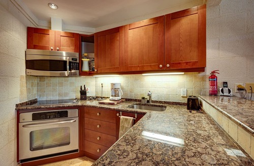 Merlin Bay Apartment | Royal Apartment 222