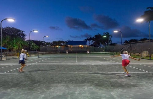 Merlin Bay Apartment | Royal Apartment 222