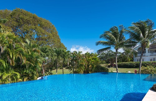 Merlin Bay Apartment | Royal Apartment at Westmoreland