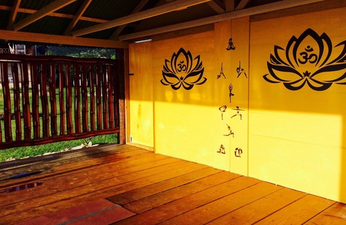 Newcastle Apartment | Rustic Farmhouse Stay 1 bedroom self contained apartment