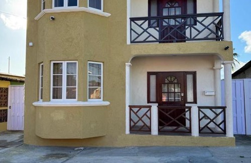 Bridgetown Apartment | Sakari Apartments