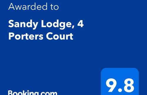 Porters Villa | Sandy Lodge, 4 Porters Court