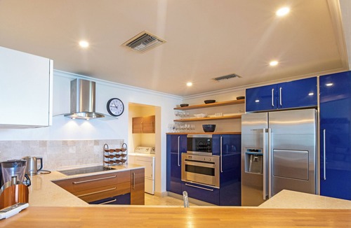 Saint Peter Parish Apartment | Schooner Bay 401 - Electra