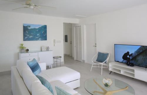 Weston Apartment | Sea Glass Villa - Spacious 3 Bed/2 Bath (Lantana 39)