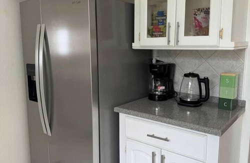 Fitts Village Condo | Sea views, spacious 2 bed apt 6 mins walk to beach