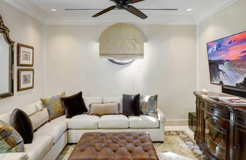 Derricks House | Seaclusion by The Villa Life