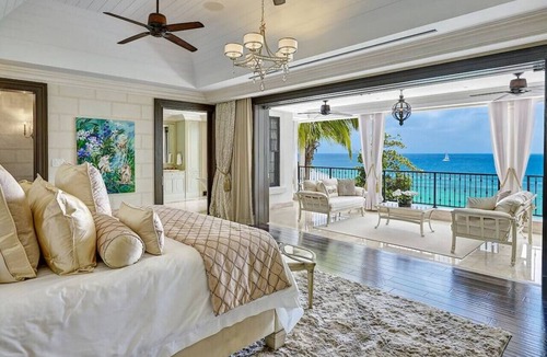 Derricks House | Seaclusion by The Villa Life