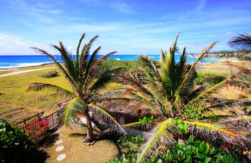 Inch Marlowe House | Seascape Beach House Tropical Holiday Cottage Surfers Point Barbados Oceanfront