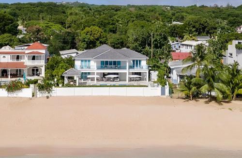 Long Bay House | Secluded Serene