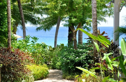 Derricks Condo | Secret Cove 1