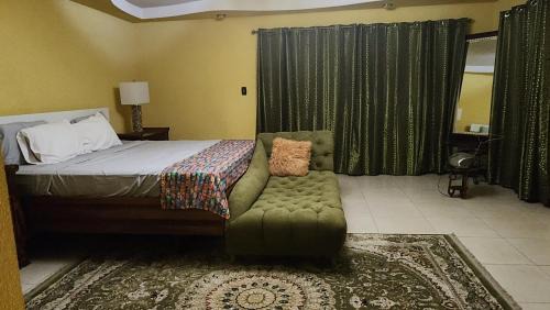 Retreat Villa | Serenity Villa