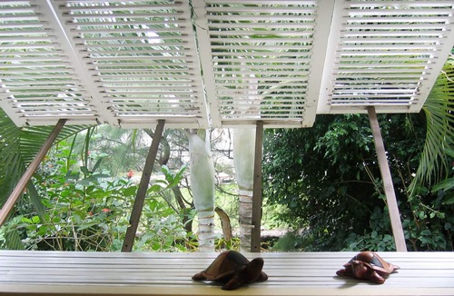 Oistins Villa | Shelsea, Idyllic garden villa, 3 beds, lge private garden, 2 mins walk to beach.