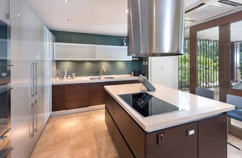 Gibbs Bay Villa | Shoestring