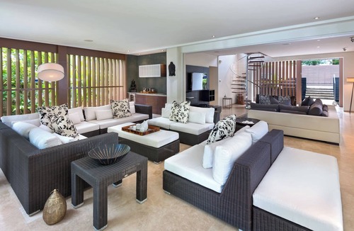 Gibbs Bay Villa | Shoestring