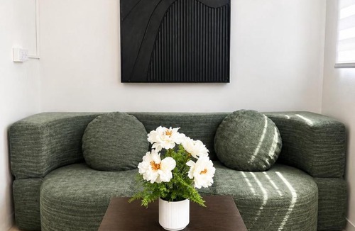 Prospect Apartment | Shoreline Escape Steps to Beach West Coast