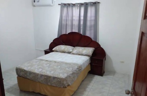 Ocean City House | Spacious 2 bedroom near Foul Bay with free parking