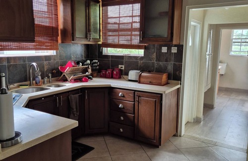 Ivy House | Spacious 3-bedroom, 3 1/2 bathroom house with WiFi and AC in lovely Bridgetown.