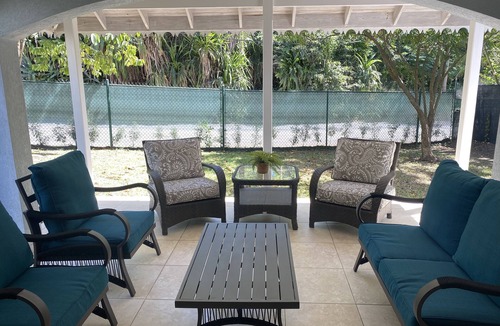 Merlin Bay House | Spacious 3 Bedroom West Coast Townhouse