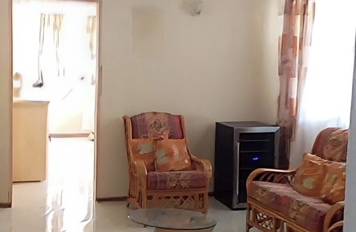 Douglas House | Spacious 4-bedroom villa is a perfect escape for you and your loved ones.