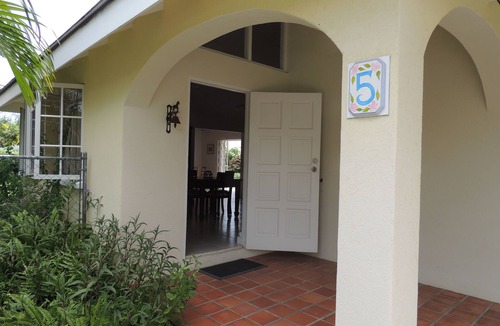 Marine Gardens Villa | Spacious breezy holiday villa with plunge pool near Rockley Beach