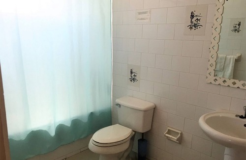 Old Trees Bay Apartment | Spacious Comfortable Apartments Steps From The Beach At Paynes Bay. Sunbeams.