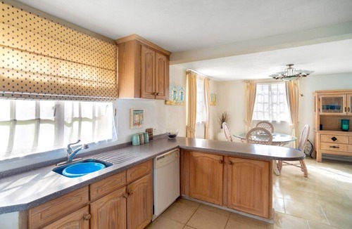 Speightstown House | Spacious, gated, quiet, open-plan with garden, pool, 2 ensuite bedrooms