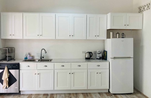 Mullins House | Spacious Home Away From Home