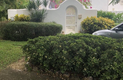 Westmoreland House | Spanish style villa in Golf Course community