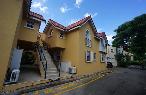 Bridgetown Condo | Springcourt 2 - 1 BR condo near beaches W/POOL