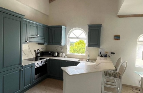 Mount Standfast Apartment | 'Star Gazer', Sugar Hill - 2 Bedroom Penthouse Apartment - Roof Terrace/Jacuzzi