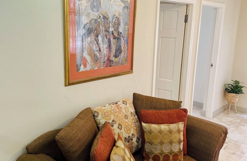 Graeme Hall Terrace House | Steps 2 Beach is the Perfect Family Home 2 Minutes Walk to the Beach!