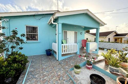 Douglas House | Steps to the Sea - 3bd By ZenBreak