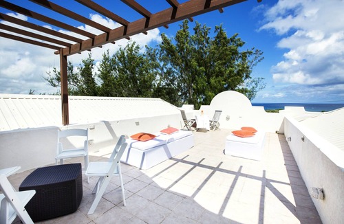 Ragged Point Villa | Stunning ocean-view luxury villa for island getaways and idyllic honeymoons